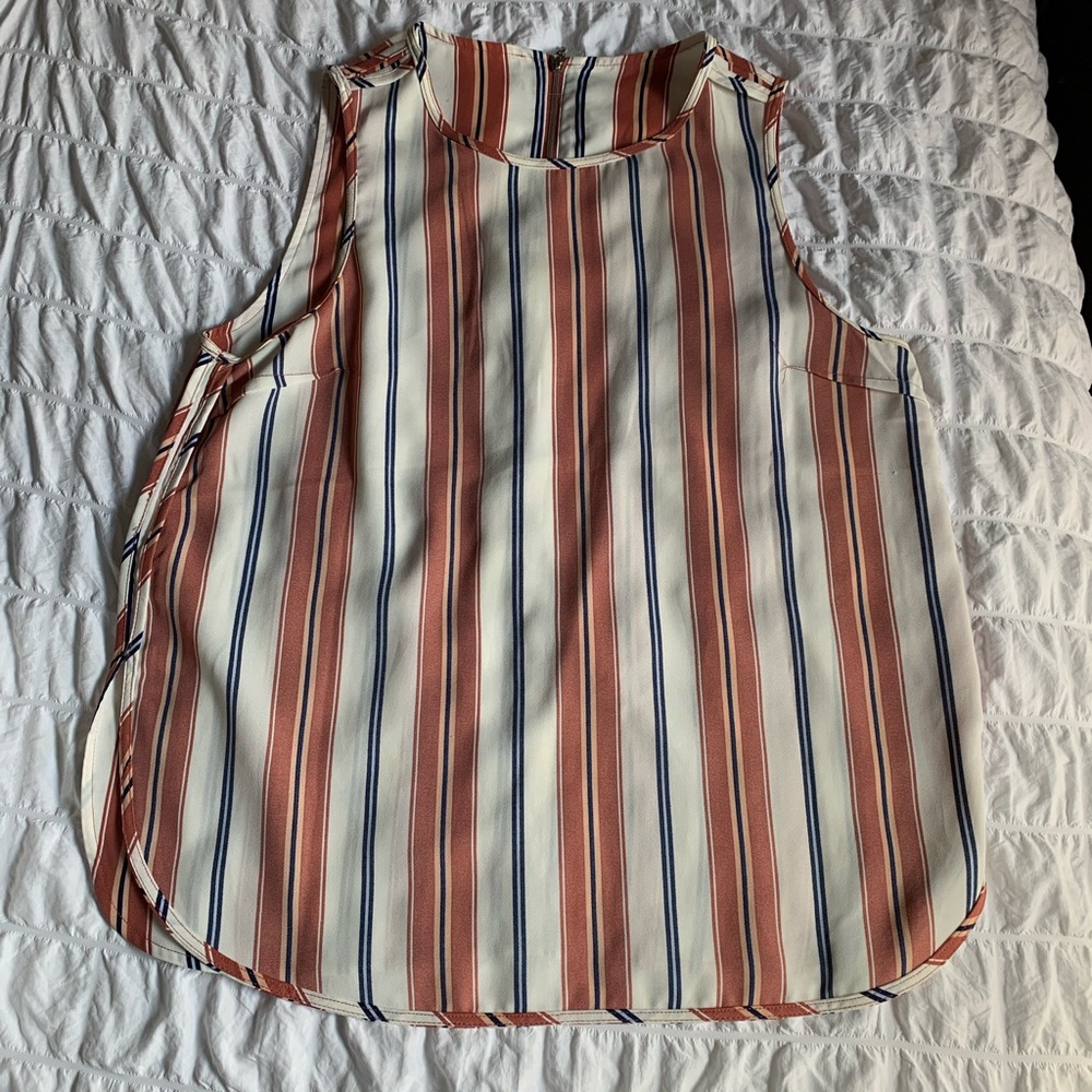 Old navy cute summer top.